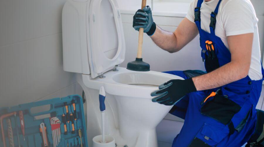 Professional septic pumping service in Stowell, TX